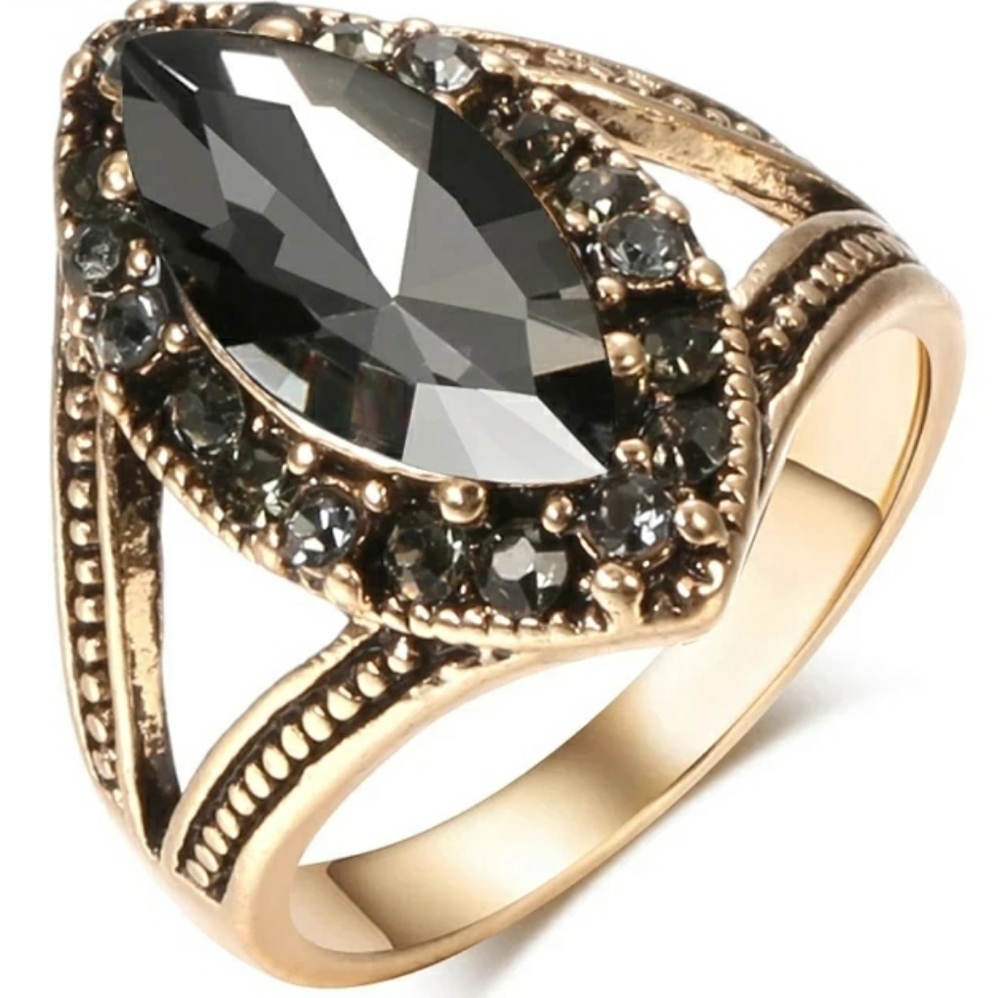 New Vintage Antique Gold Ring